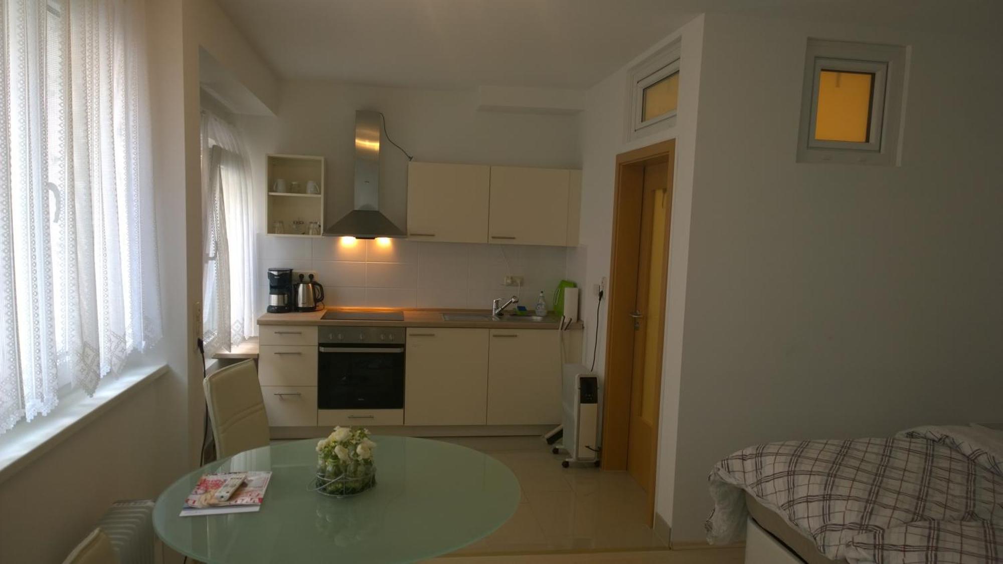 Pensionsappartments Blitz Wiesbaden Exterior photo