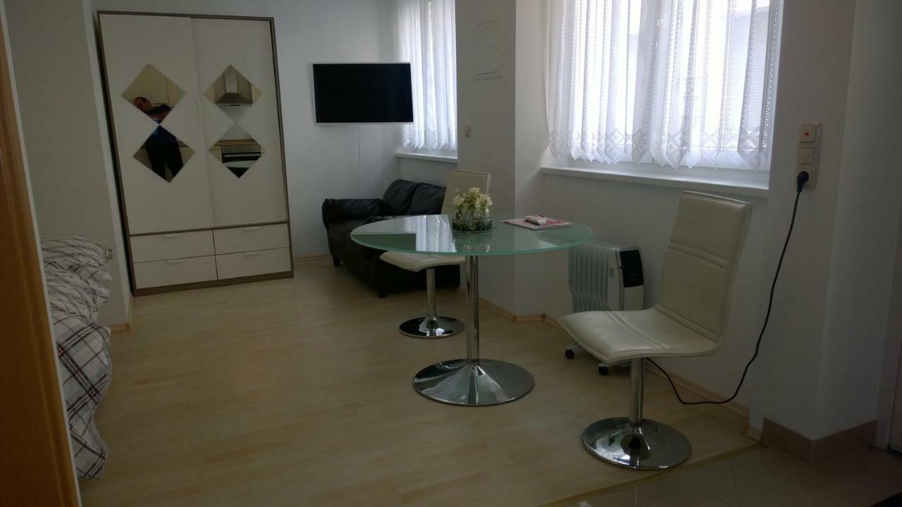 Pensionsappartments Blitz Wiesbaden Exterior photo